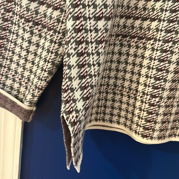 NWOT Women’s Appleseeds Gray Houndstooth Print Mock Neck Sweater Size Medium - Picture 8 of 9